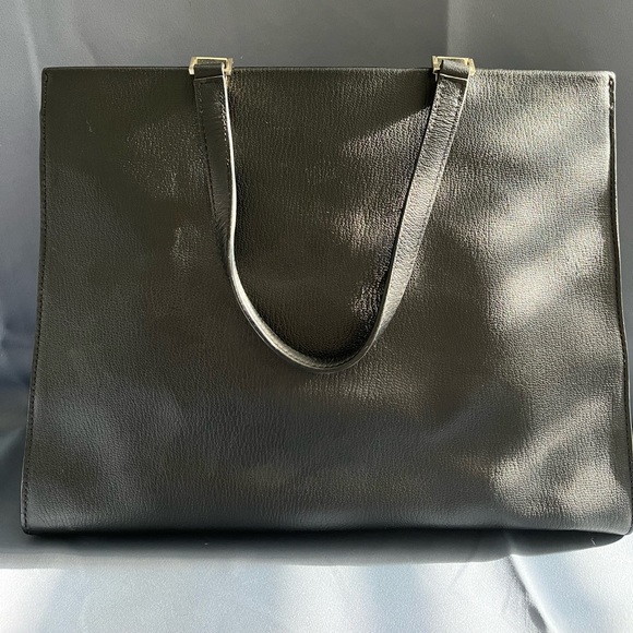 Large Kate Spade tote - Picture 2 of 3